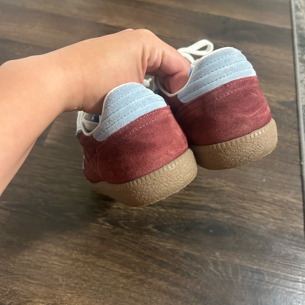 ALOHAS White and Teal Footwear - Picture 2 of 5